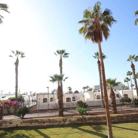 Apartment With Terrace In Playa De Las Americas Екстериор снимка