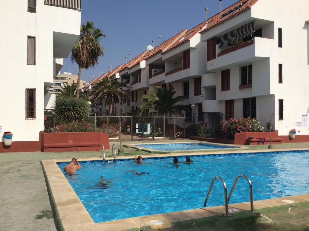 Apartment With Terrace In Playa De Las Americas Екстериор снимка