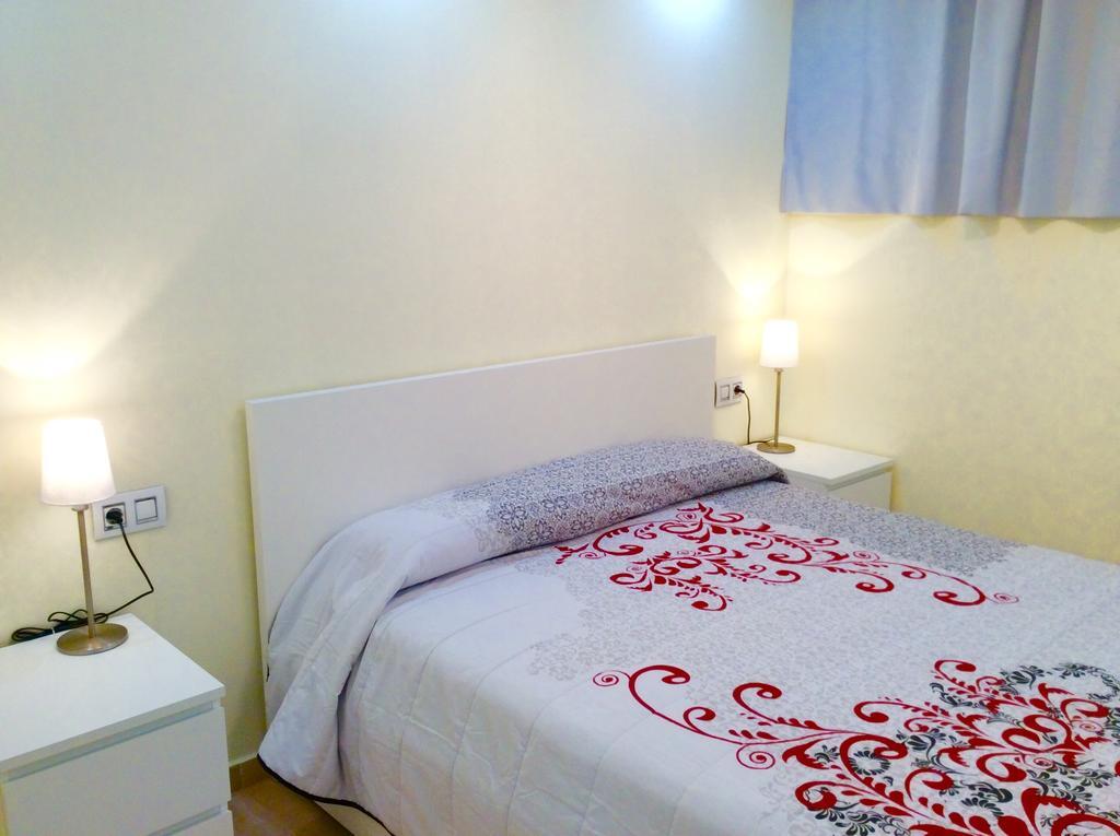 Apartment With Terrace In Playa De Las Americas Екстериор снимка