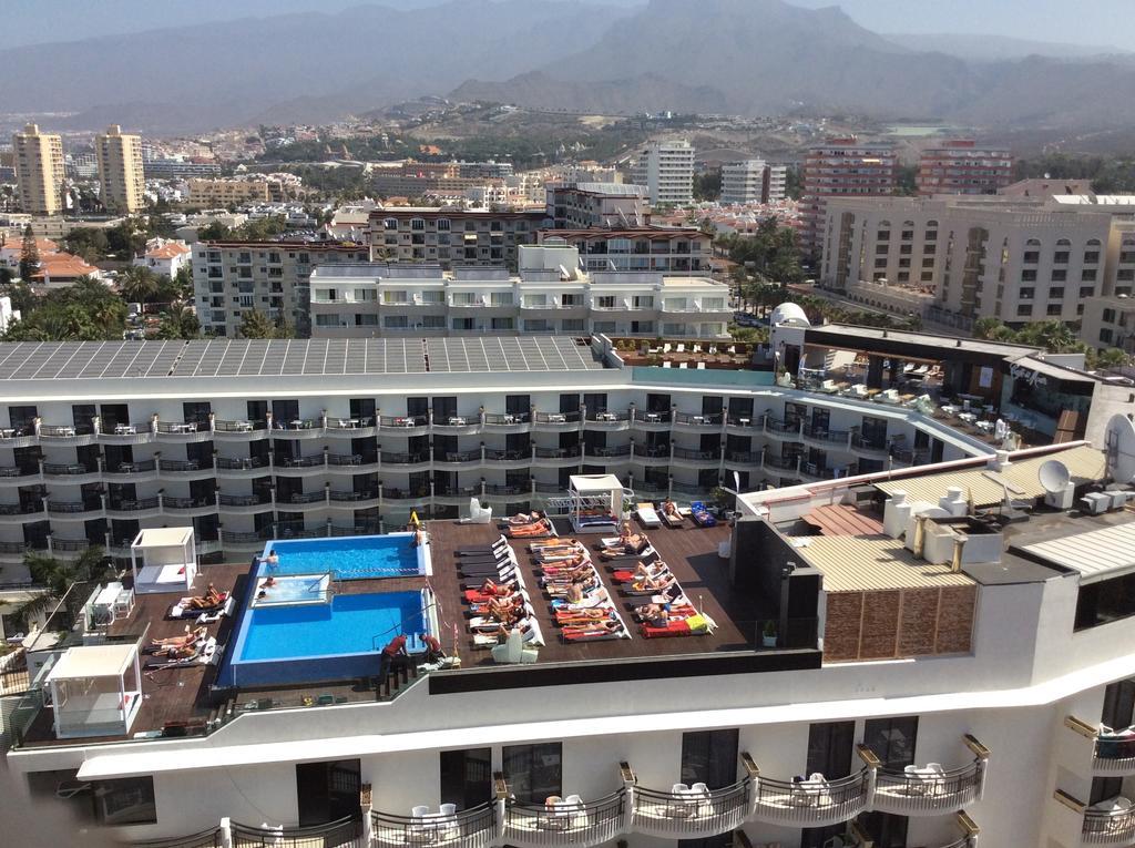 Apartment With Terrace In Playa De Las Americas Екстериор снимка