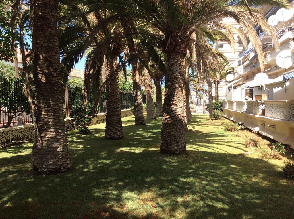 Apartment With Terrace In Playa De Las Americas Екстериор снимка