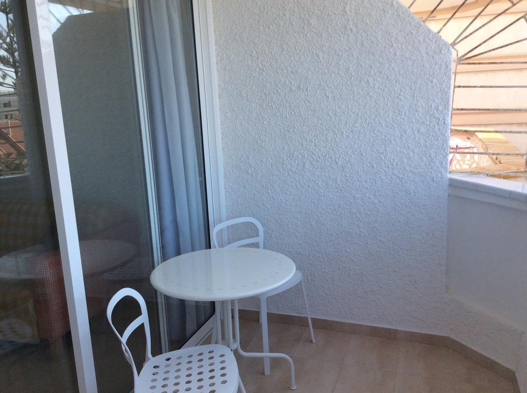 Apartment With Terrace In Playa De Las Americas Екстериор снимка