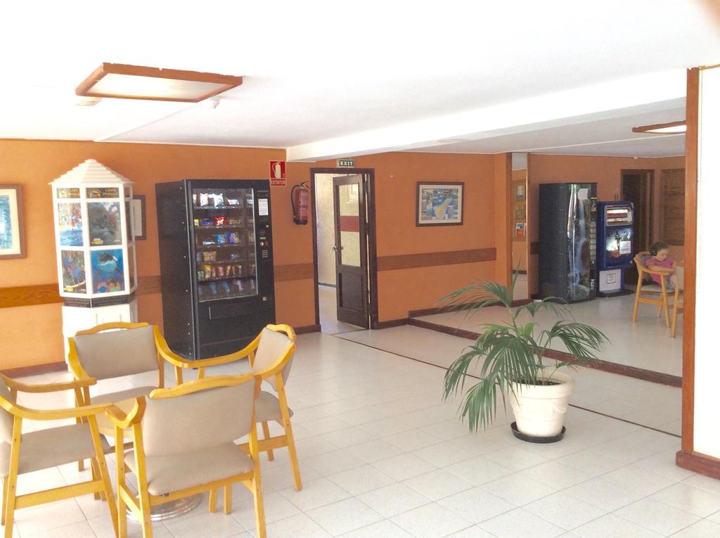 Apartment With Terrace In Playa De Las Americas Екстериор снимка